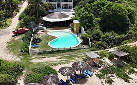 Manta Raya Hotel